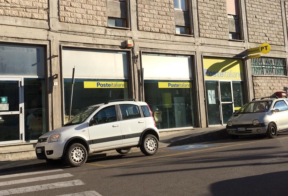 Prendeva soldi ai pensionati, arrestata impiegata delle Poste 