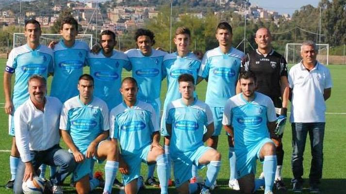 La squadra di calcio senza allenatore
