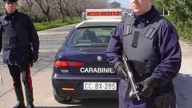Inseguiti sull’auto rubata e catturati
