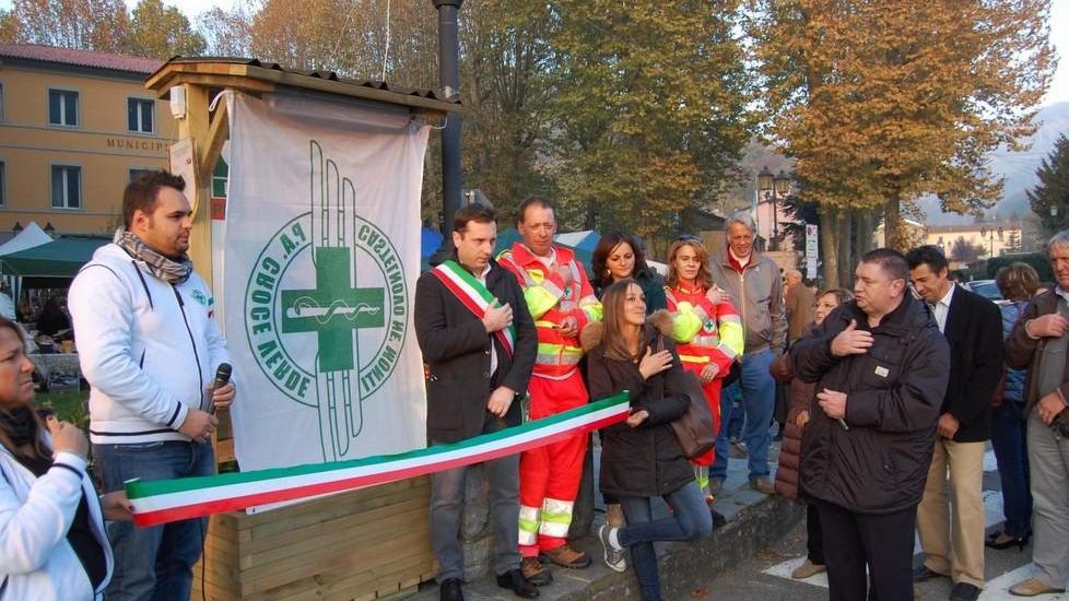 Inaugurato il defibrillatore del progetto “Codice Blu”