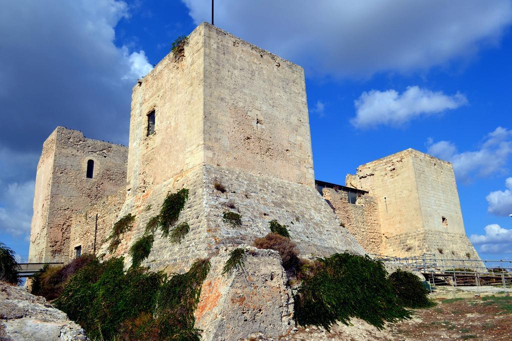 L'aspetto attuale del castello di San Michele risale al 1325