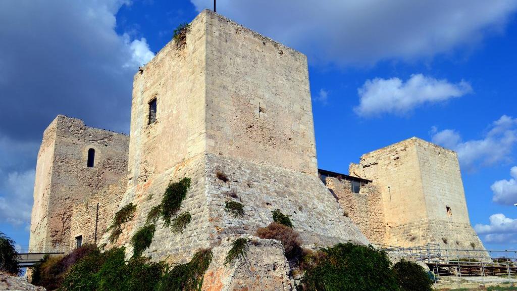 L'aspetto attuale del castello di San Michele risale al 1325