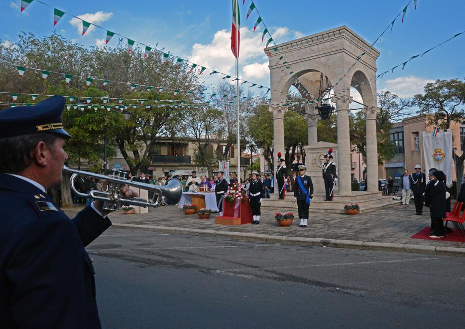 In piazza Mariano l’omaggio alle Forze Armate