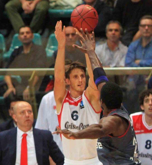 Lavrinovic, una prova da dimenticare 
