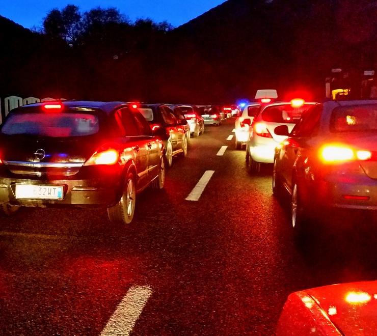 Incidente e maxi-tamponamento 