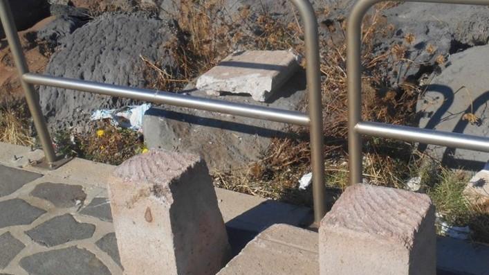 Raid vandalico Ne fa le spese una panchina