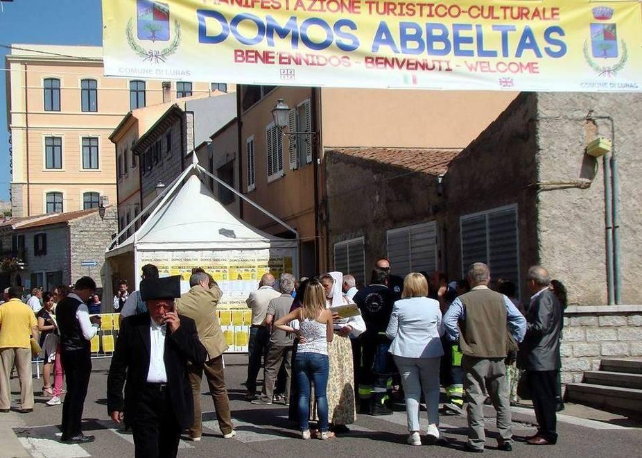Turismo e tradizioni Luras punta ancora su “Domos Abbeltas” 