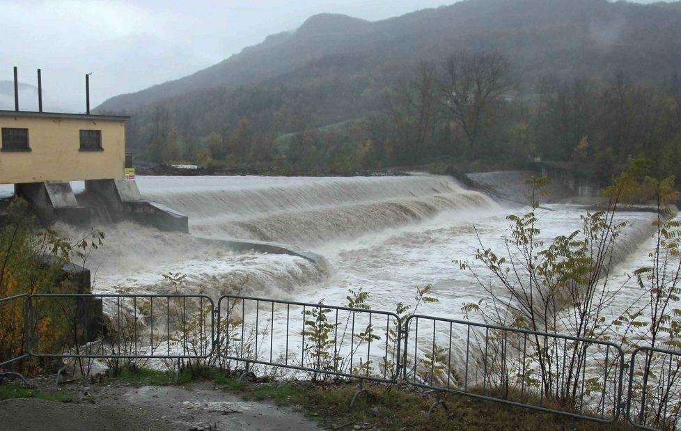 Il torrente Enza fa paura preallarme da Vetto al Po 