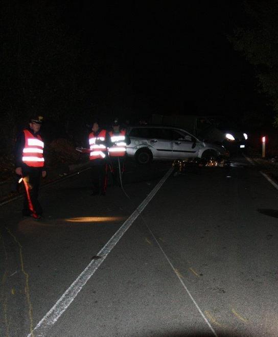 L’auto si ribalta: muore geometra 37enne 