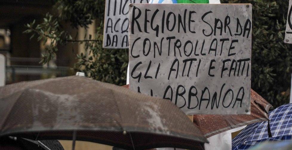 Abbanoa chiede la cauzione: 55 euro una tantum a famiglia 