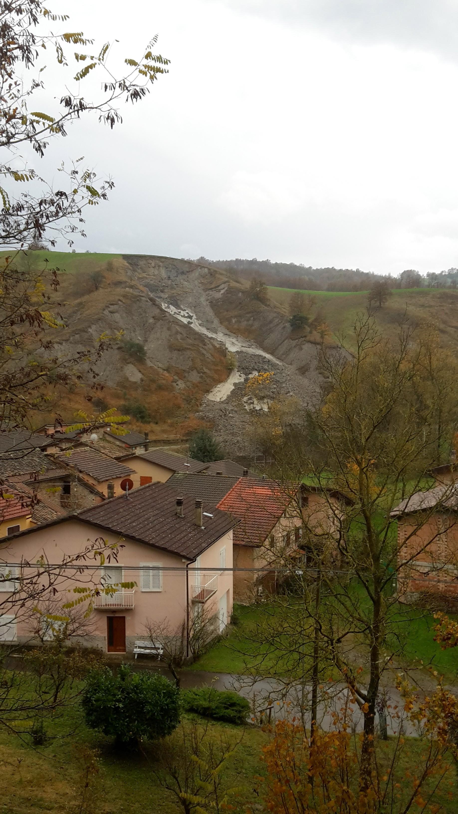 Una frana minaccia il Mulino di Leguigno 