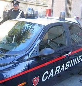 Lui la minaccia, denunciato