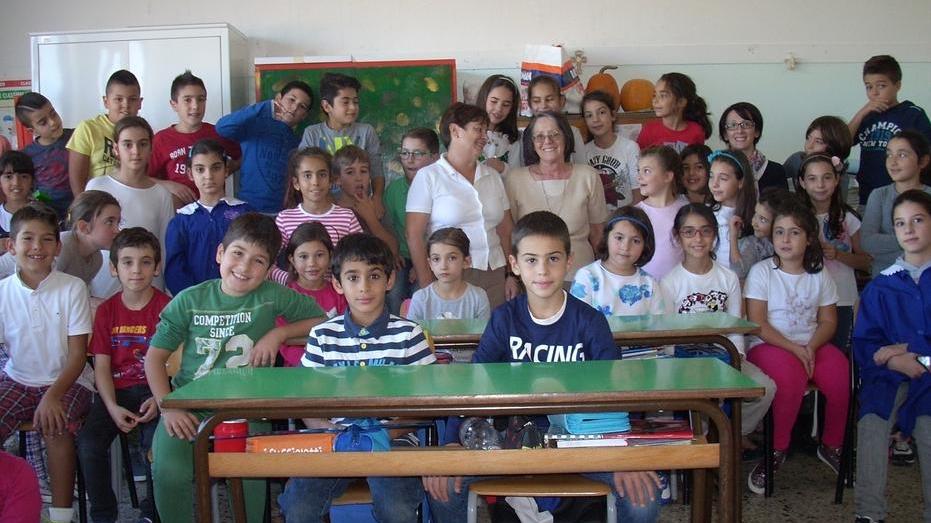 Missionaria in Colombia e ad Haiti: suor Paola Piras incontra gli scolari