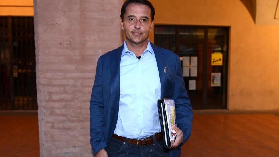Huller: «Nuovi supermercati? Affosseranno i negozianti»