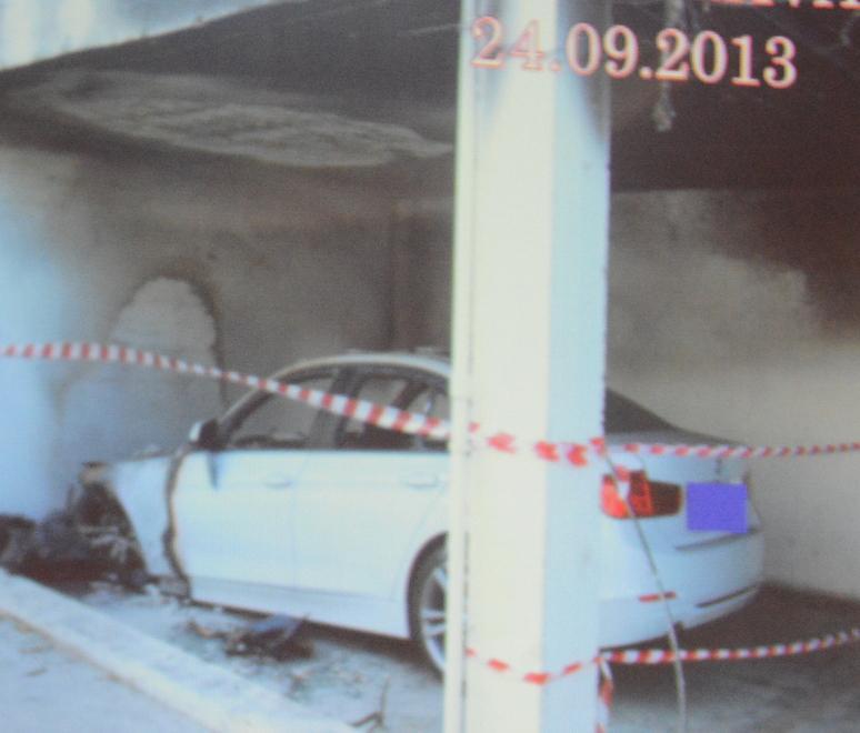 La strana rapina, poi furti e un attentato 