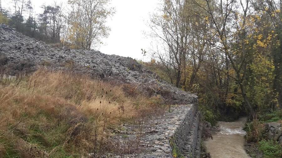 Frana sul Tassobbio si teme l’esondazione abitazioni a rischio