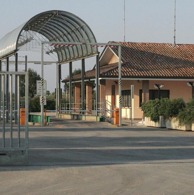 Raccolta rifiuti nella Bassa affidata per 25 anni a Sabar 