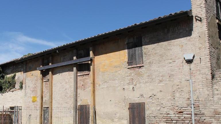 «Ci vietano i sopralluoghi nei palazzi del Comune»