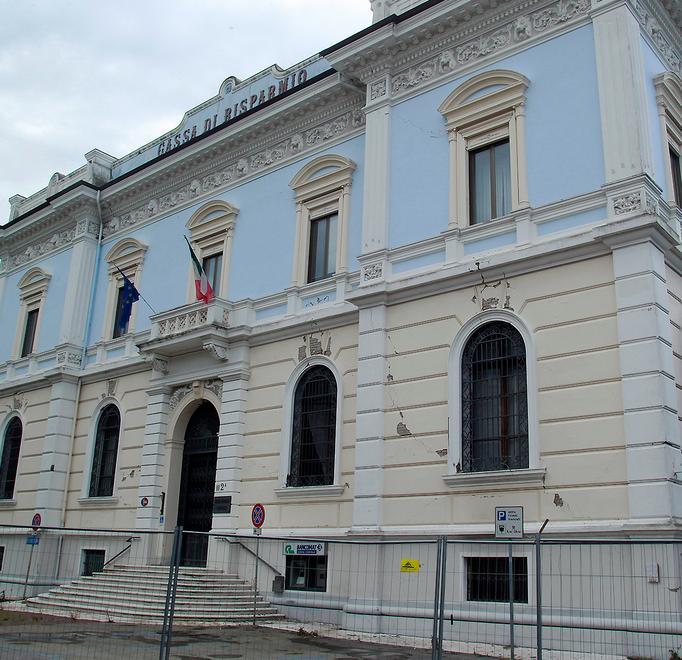 L’idea: «Sede Cassa centro multiservizi e parco pubblico»