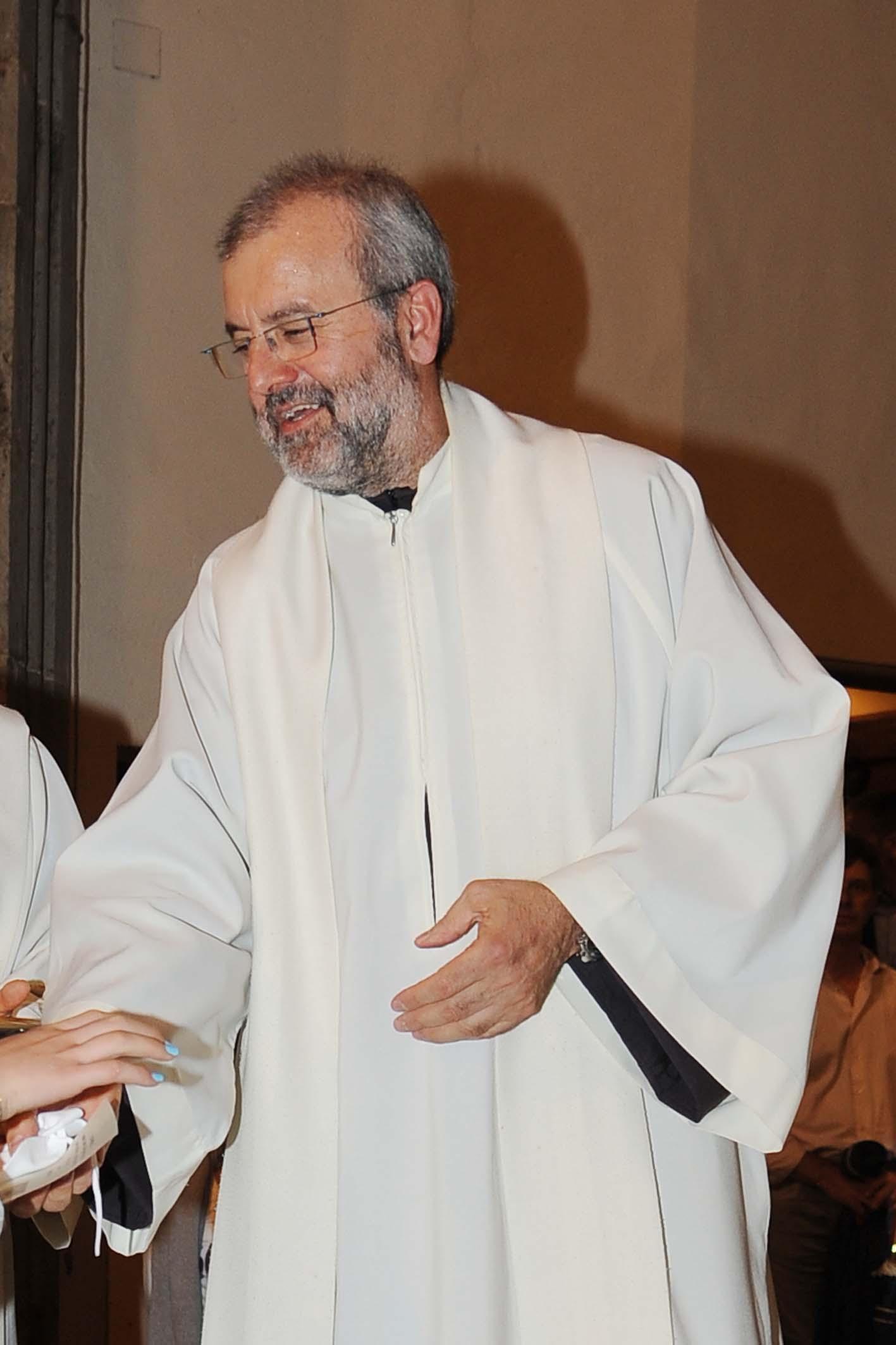 Padre Mario Marchinu