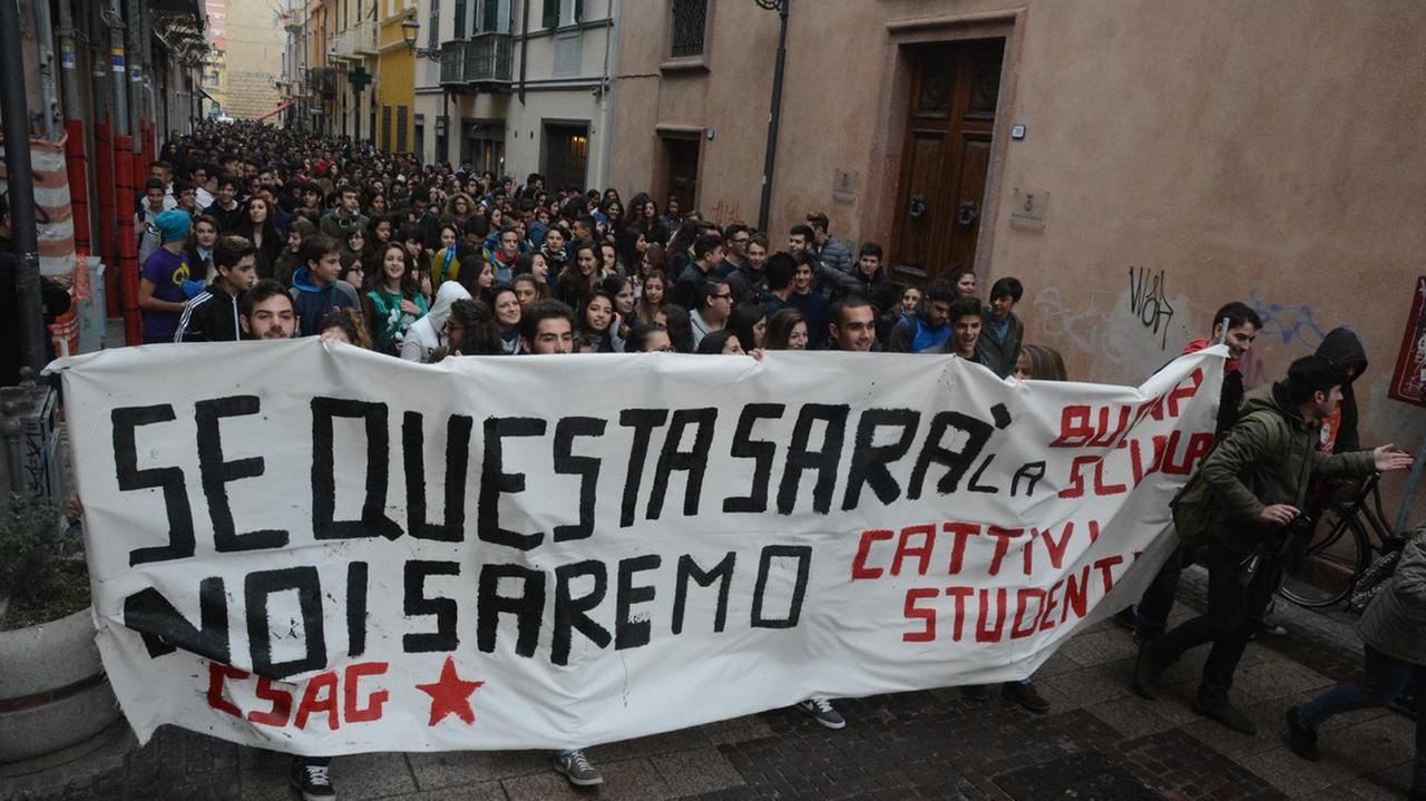 Un momento della manifestazione studentesca