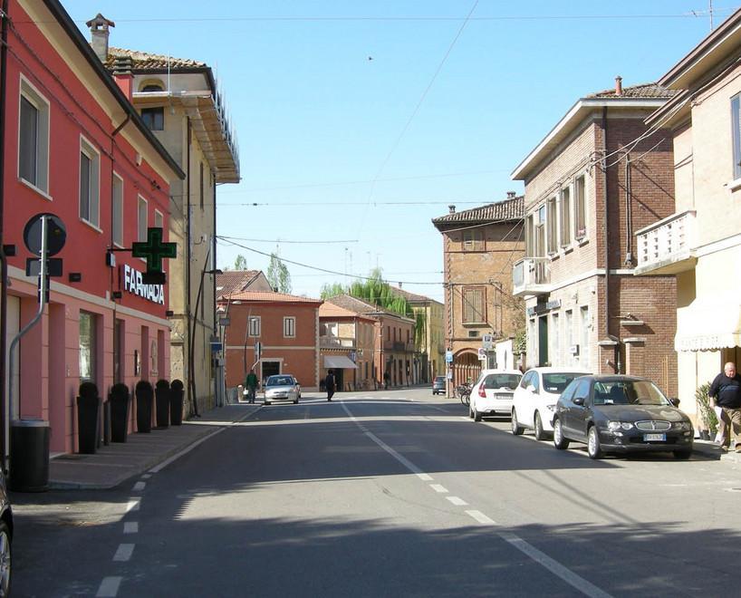 Falsa assistente sociale deruba una novantenne 