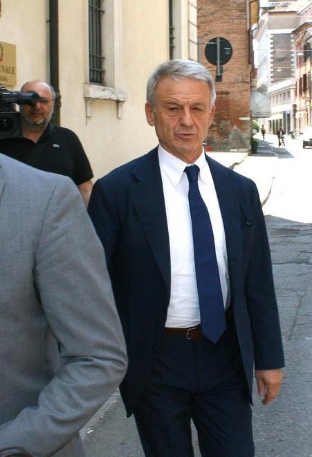 A processo l’ex ministro Clini 