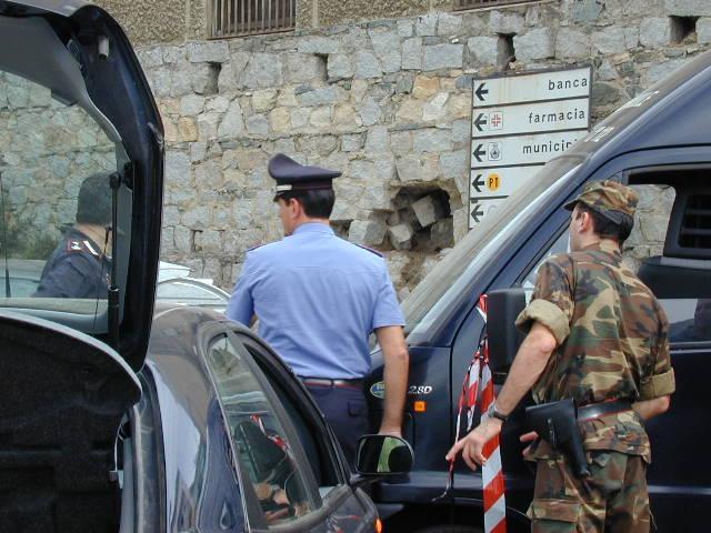 Carabinieri a Gairo