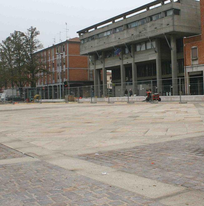 Ecco la nuova piazza Buozzi Oggi festa a Pontelagoscuro
