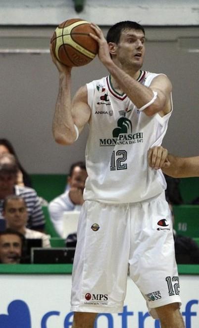 Reggio Emilia passa ad Avellino e va in fuga per un giorno