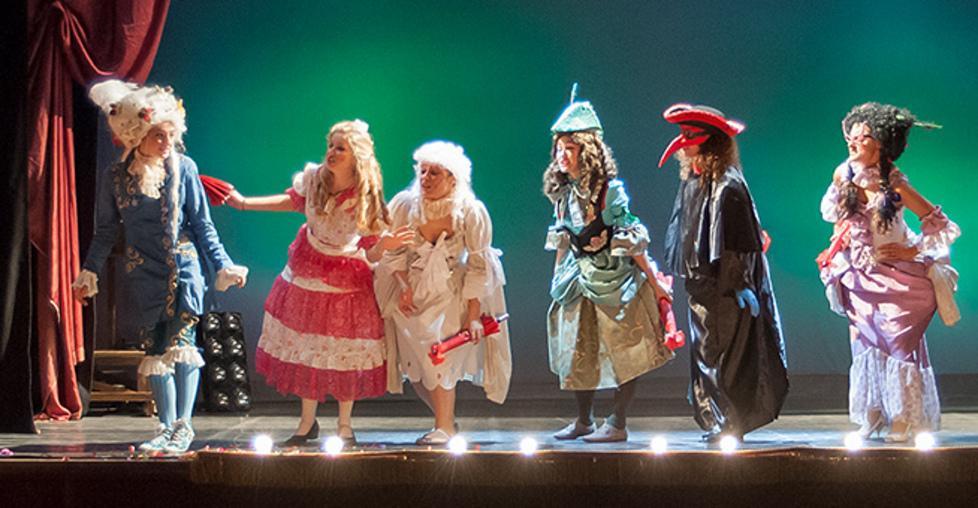 Il teatro ritorna nelle scuole Il palco per capire il mondo 