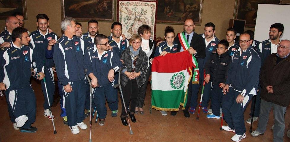 In campo con una gamba tanti sogni e il Tricolore 
