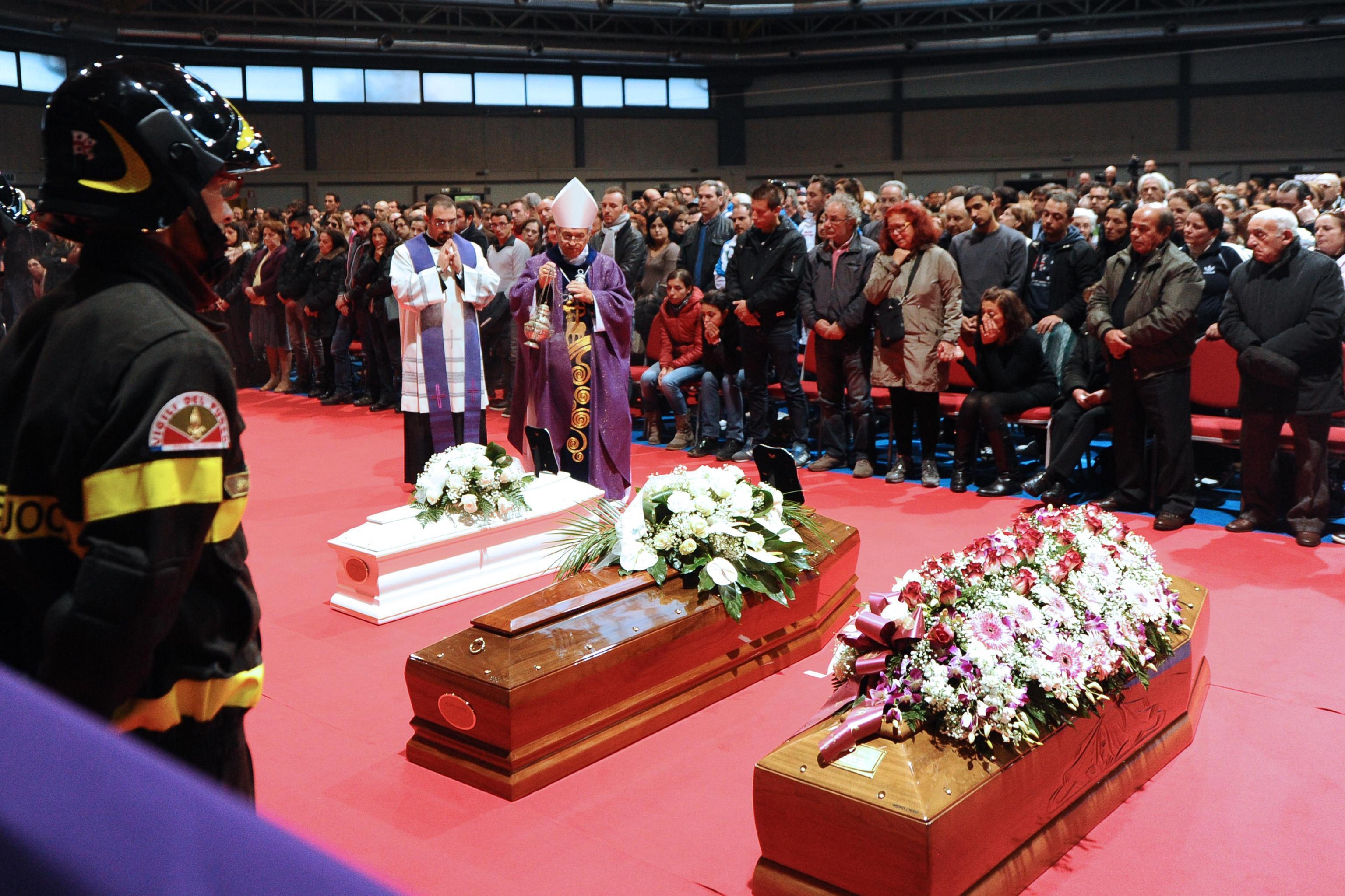 I funerali di alcune delle vittime dell'alluvione del 18 novembre 2013 a Olbia