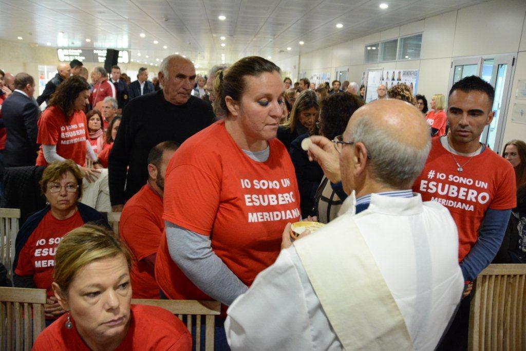 Un momento dell'incontro tra vescovi e lavoratori
