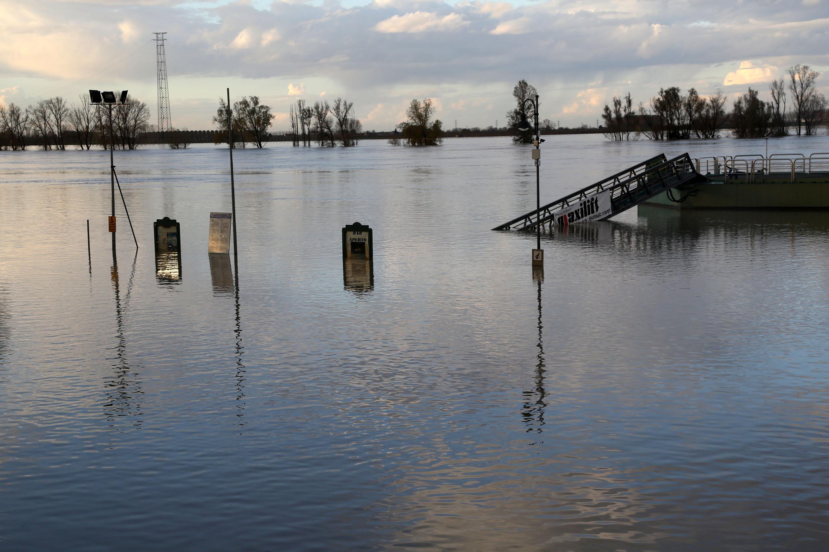 La piena del Po: tanti dati, e ben confusi