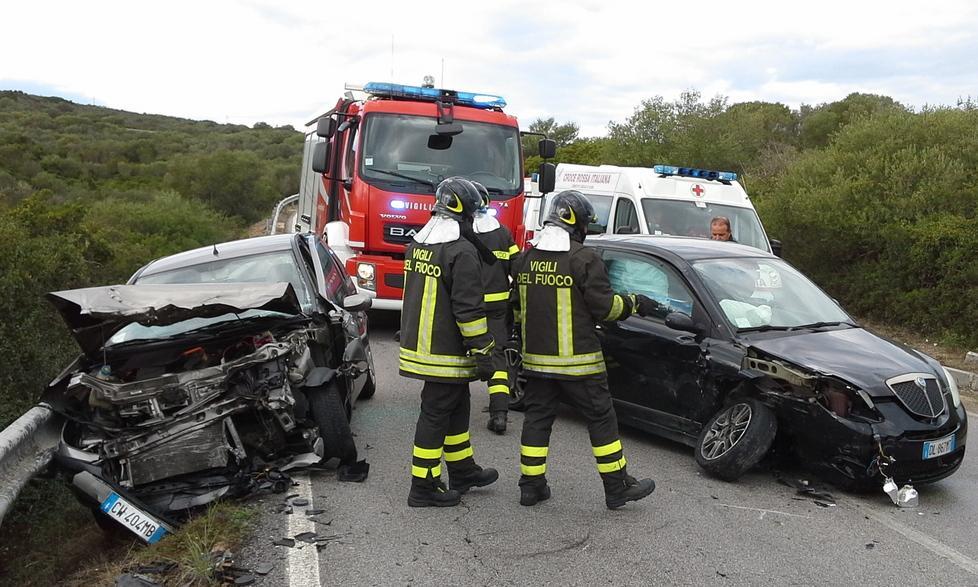 Scontro frontale dopo un testacoda