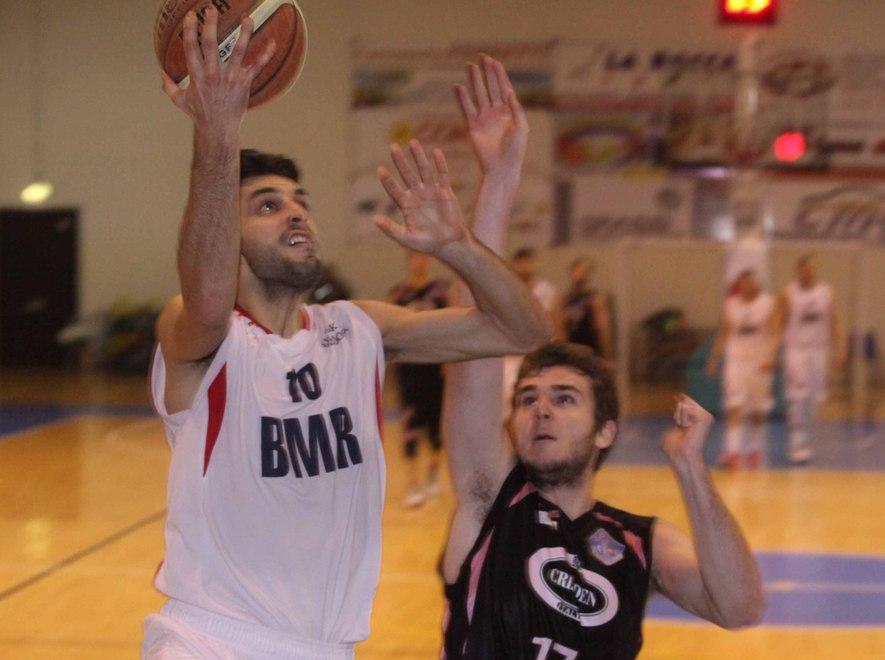 Difesa e tanto carattere la Bmr si prende il derby 