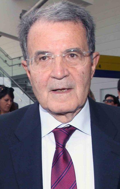 Stradello, festa dei 30 anni assieme a Romano Prodi 