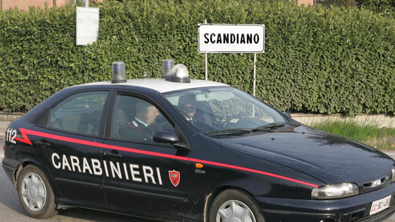 Spaccata al bar del Centro, bottino un videopoker