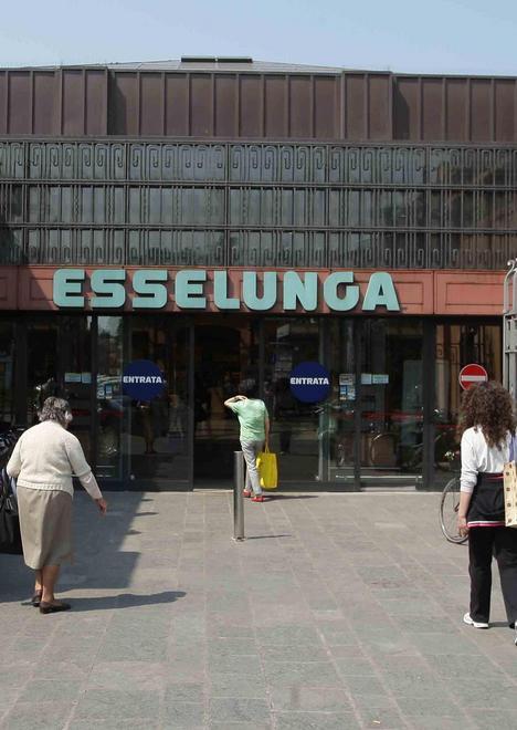 Bloccato per un furto di colla viene scagionato dal giudice 