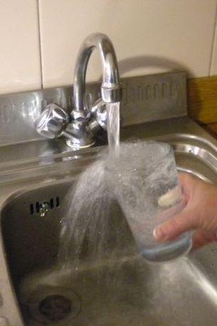 Acqua non potabile, denuncia alla Procura 