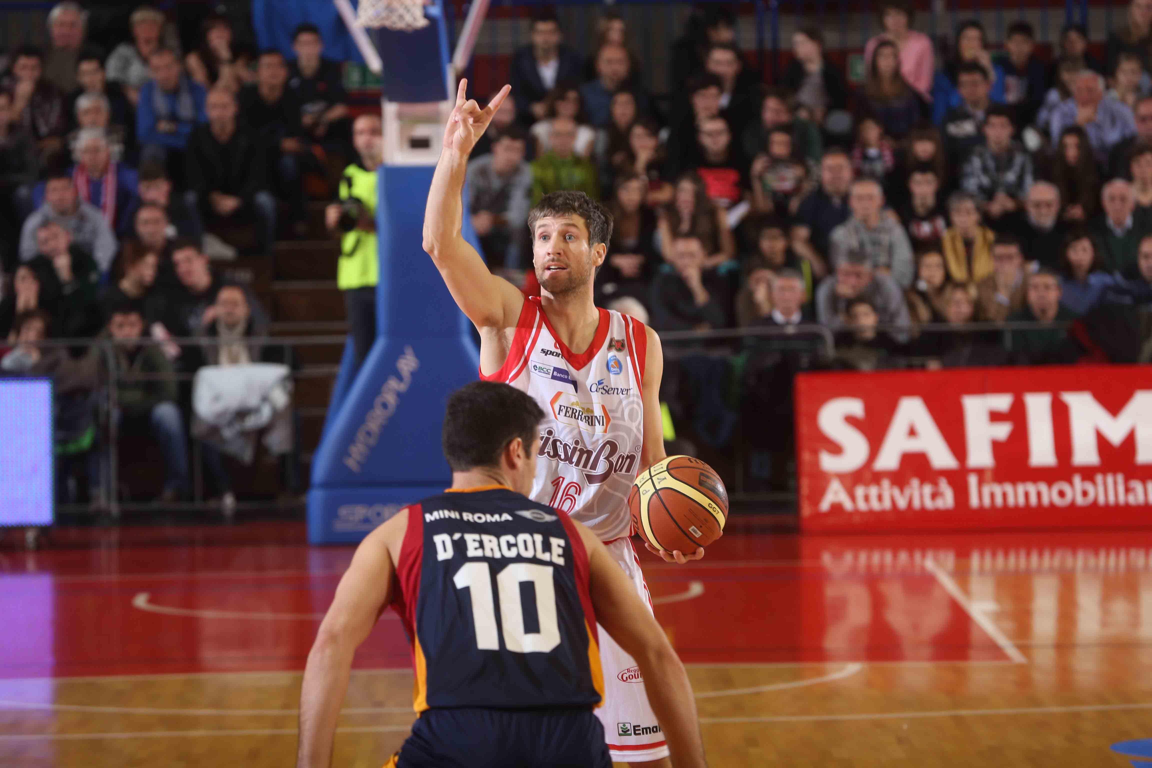 La Grissin Bon batte l'Acea Roma 87-83 
