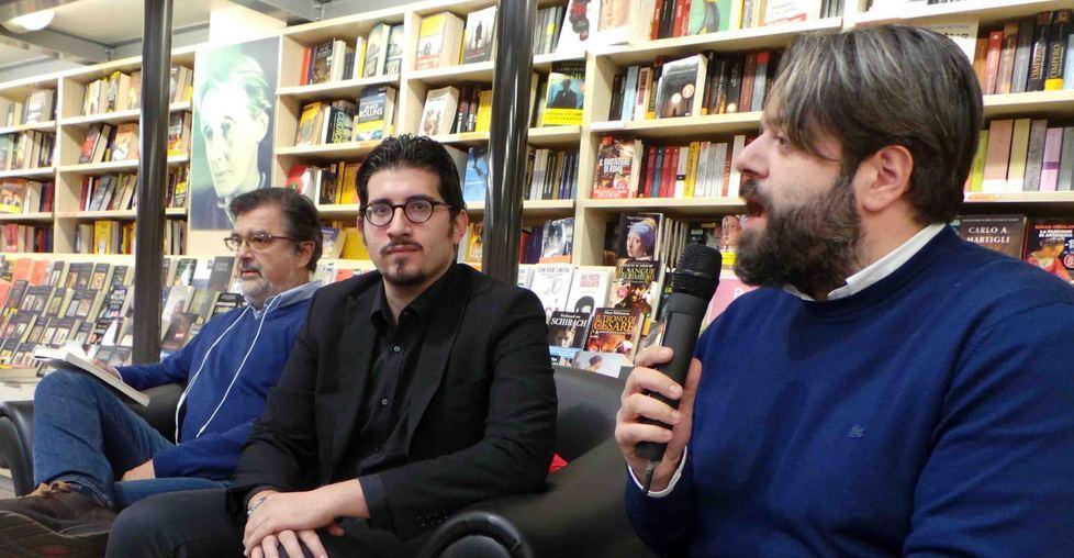 Baricco, un “Tasso” nella vetrina Feltrinelli 