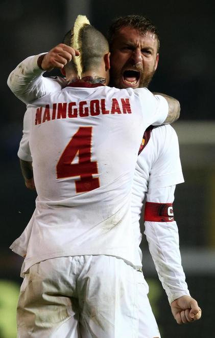 La Roma bada al sodo e la spunta a Bergamo Scontri tra gli ultras