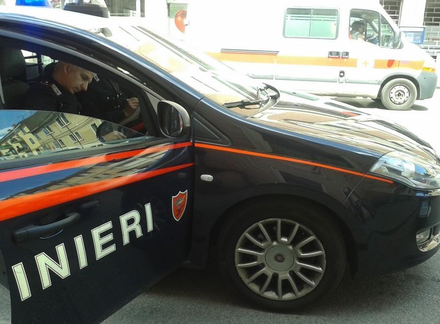 Furti in uffici in via Cavour Un incendio nella roulotte 