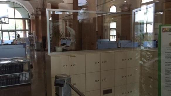 Le altre grane: armadi sigillati e tornelli ko