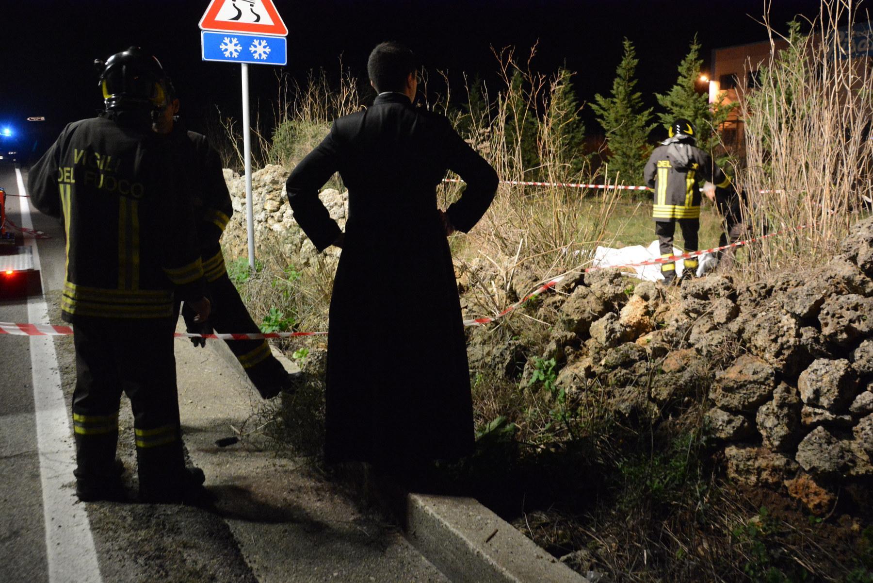 Il luogo del terribile incidente costato la vita di due giovani di Ittiri
