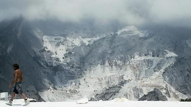 carrara marble . video "Il Capo" di Yuri Ancarani