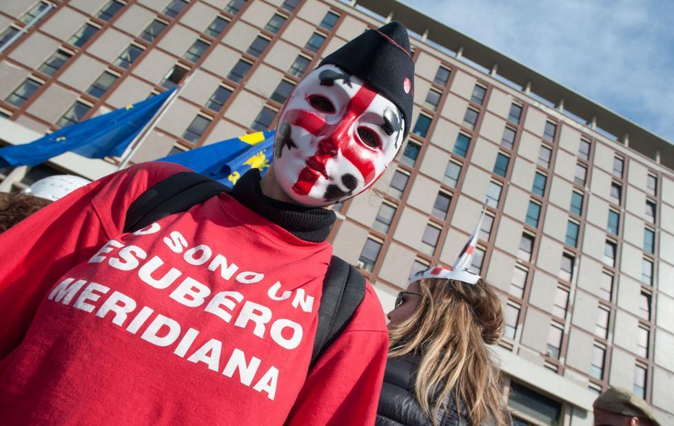 Missione Parigi per le magliette rosse 