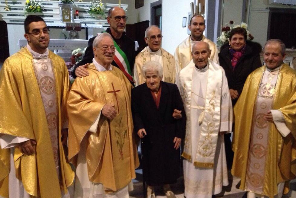 Una grande festa per la centenaria Maria Cau